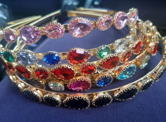 Tiaras de pedra importadas lindas a duzia atacado