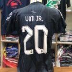 Camiseta do Real madrid atacado