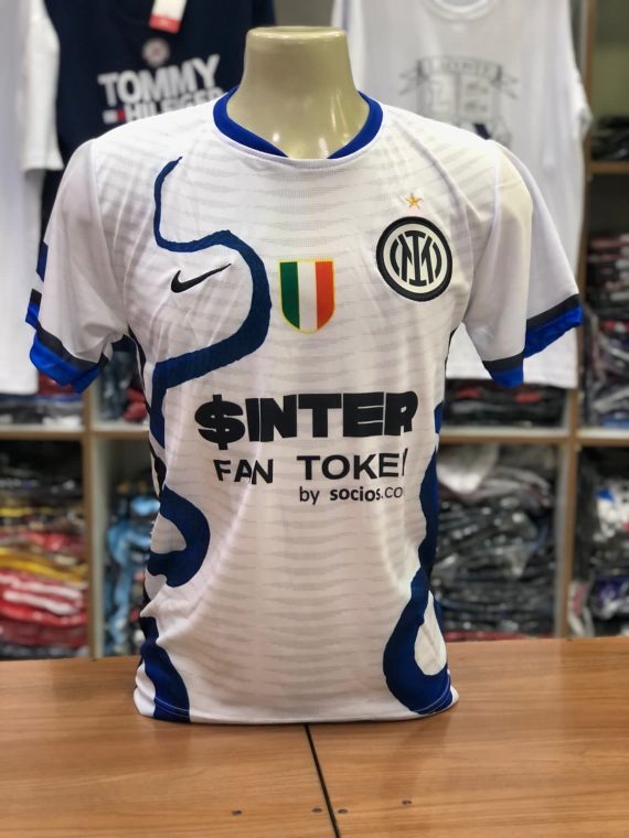 Camiseta do inter de Milão atacado