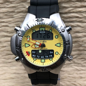 Relógio Citizen Aqualand Funcional - Prata, Preto e Amarelo - Pulseira de Borracha - À PROVA D'ÁGUA